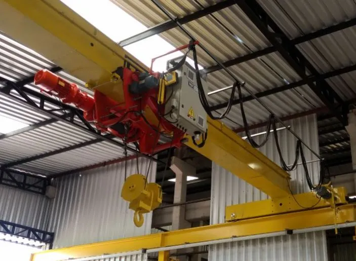 Talha Elétrica de Cabo de Aço - Modelo  "B" - 12t / 8 metros - Trole Elétrico - 4 Movimentos