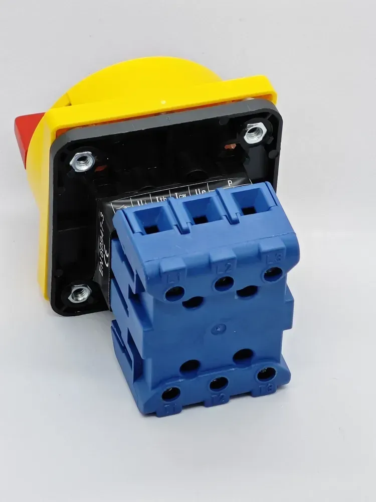 Chave Seccionadora Rotatativa com Bloqueio 63A - Trifásico IP20